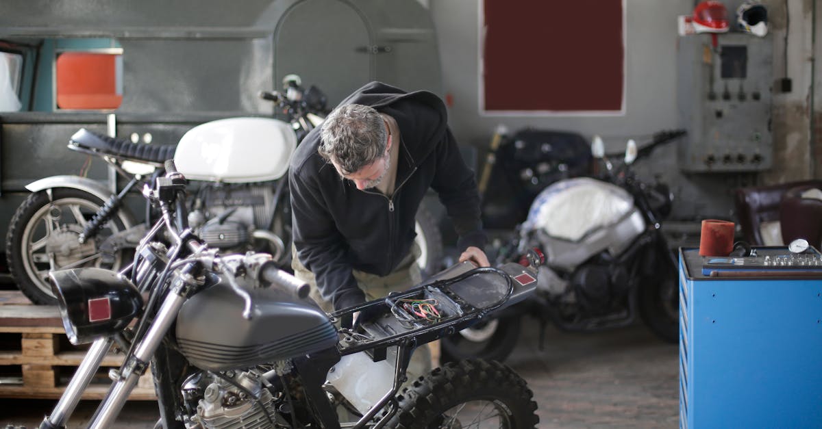 découvrez notre service d'inspection de motos, garantissant sécurité et performance. préparez-vous à rouler en toute confiance grâce à notre expertise professionnelle et à des contrôles rigoureux. prenez rendez-vous dès aujourd'hui pour un examen complet de votre deux-roues.