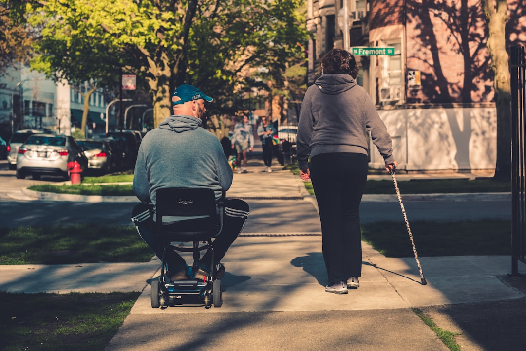 découvrez les tarifs d'assurance pour scooters et trouvez la couverture idéale à un prix abordable. comparez les options et protégez-vous sur la route avec une assurance adaptée à vos besoins.