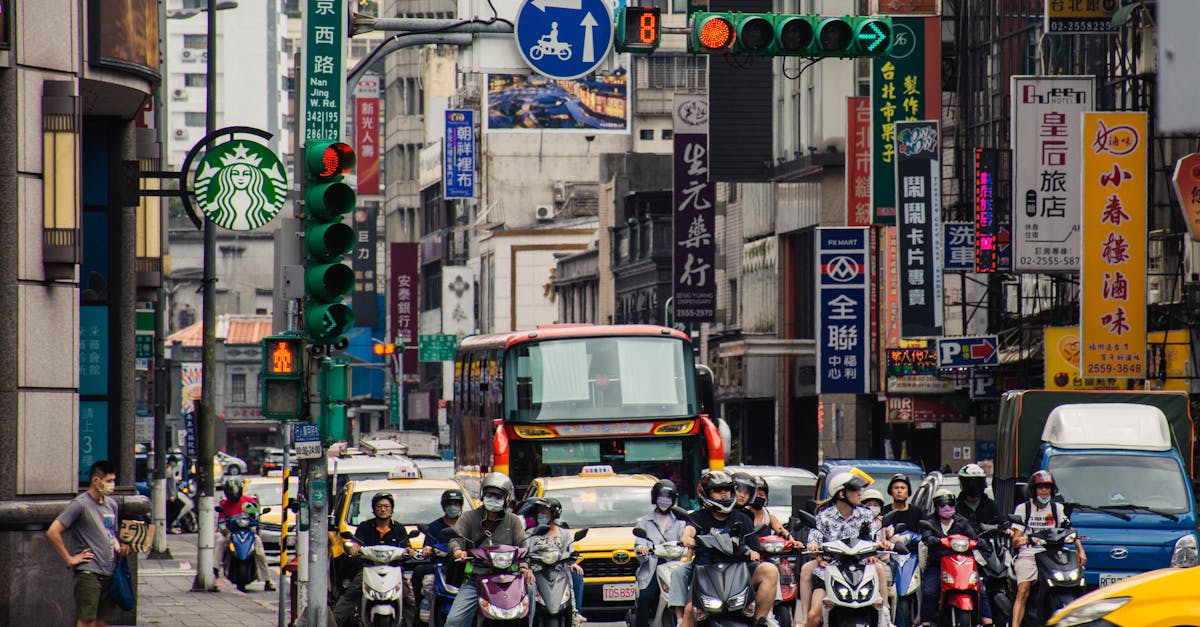 découvrez nos solutions d'assurance pour motos qui vous protègent sur la route tout en s'adaptant à votre budget. profitez d'une couverture complète et d'assistance routière afin de rouler l'esprit tranquille.