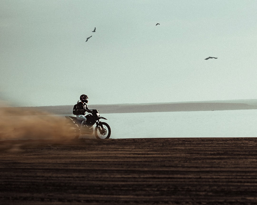 découvrez l'univers passionnant des motos : conseils d'achat, entretien, équipements indispensables et tendances du monde de la moto. préparez-vous à vivre la liberté sur deux roues!