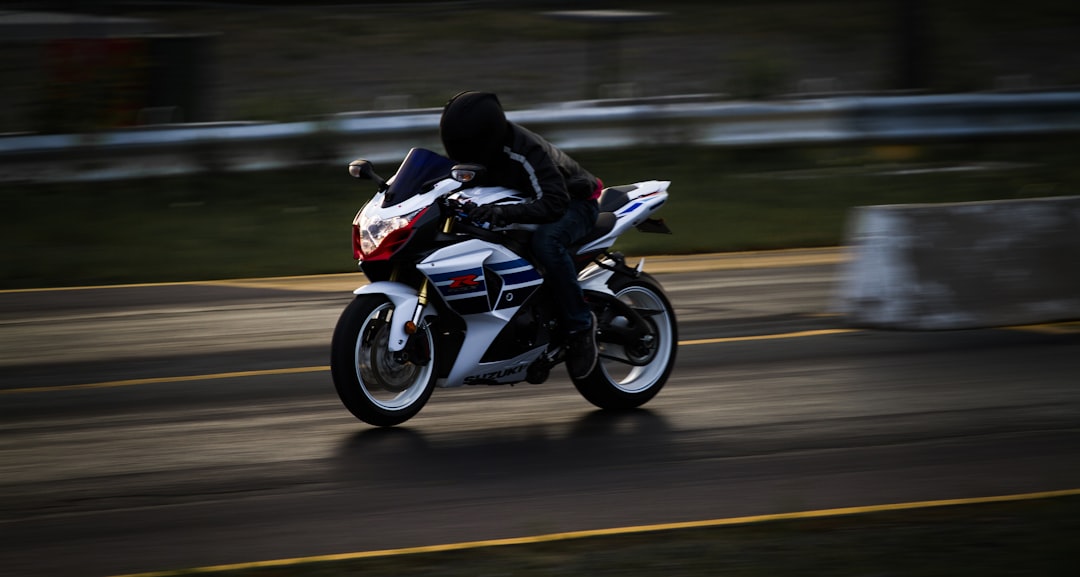 découvrez notre service d'inspection de motos, garantissant la sécurité et la performance de votre véhicule. bénéficiez d'un rapport détaillé et d'une tranquillité d'esprit sur la route.